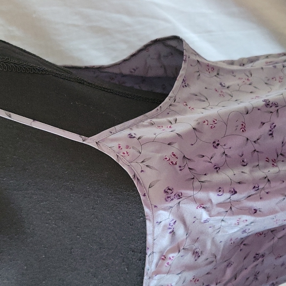 Delicate Treasures Intimates - Picture 4 of 13